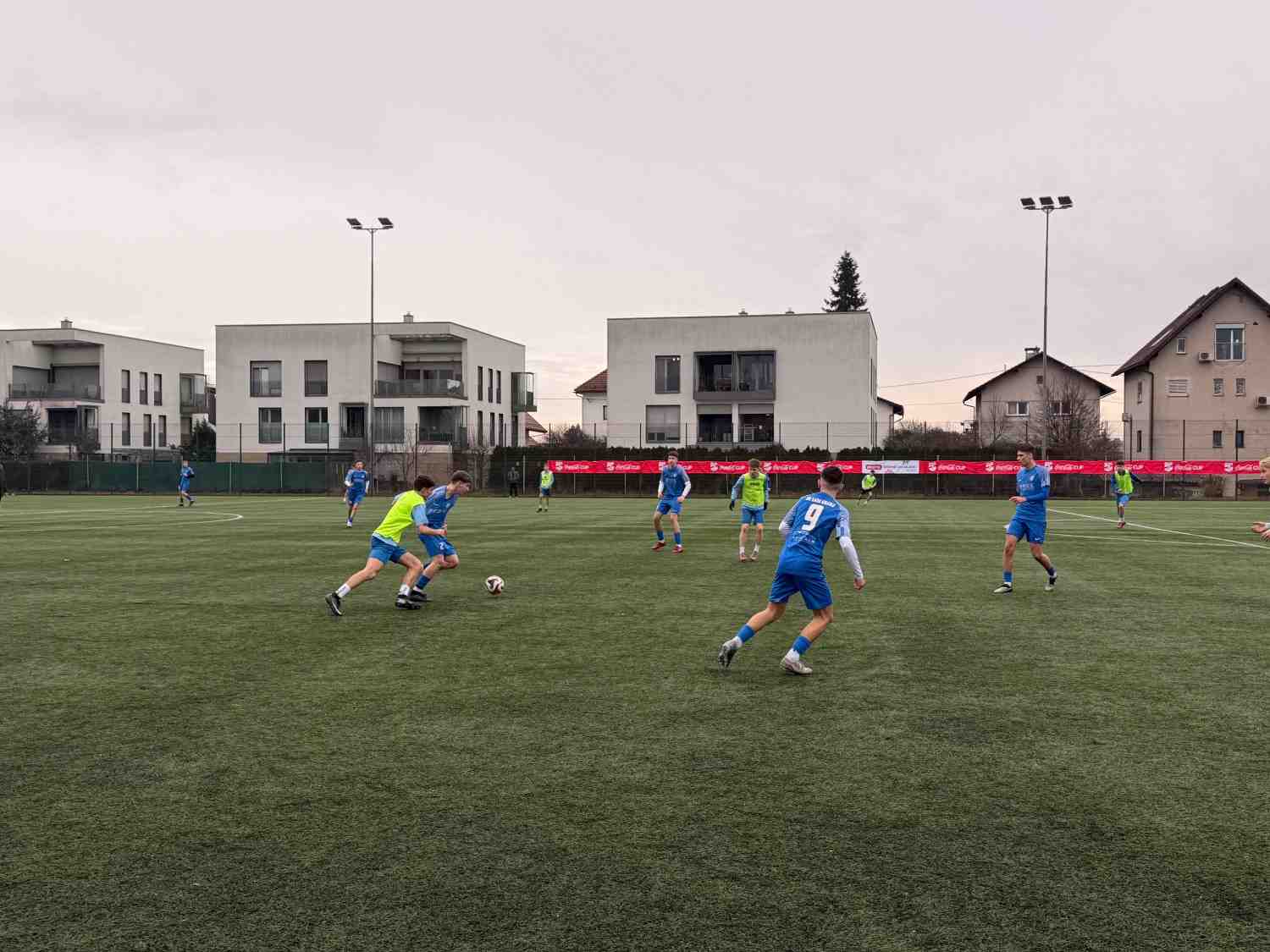 Coca-Cola Cup v znamenju borbenosti in ekipnega duha