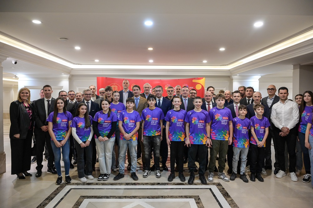 Podpis pogodbe o širitvi Plazma Športnih iger mladih